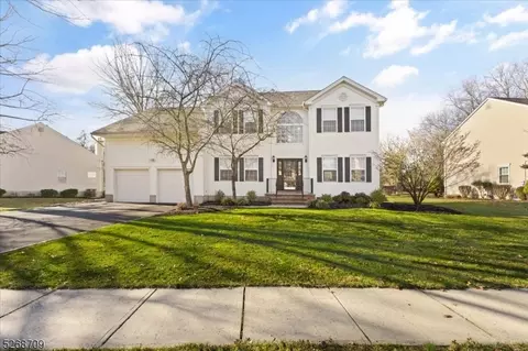 10 Wexford Way, Franklin Twp, NJ 08873
