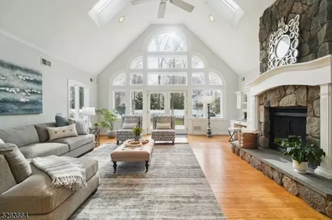 220 Woodland Ave, Summit, NJ 07901