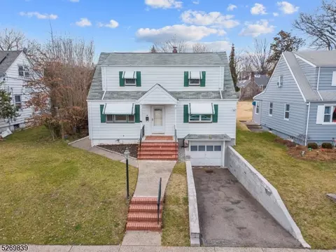 34 Martindale Rd, Clifton, NJ 07013