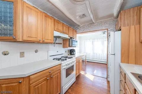 62 Algonquin Trl, Wayne, NJ 07470 photo 10