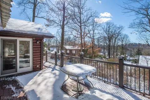 62 Algonquin Trl, Wayne, NJ 07470 photo 14
