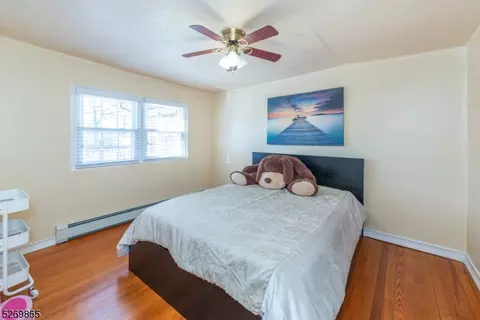 62 Algonquin Trl, Wayne, NJ 07470 photo 18