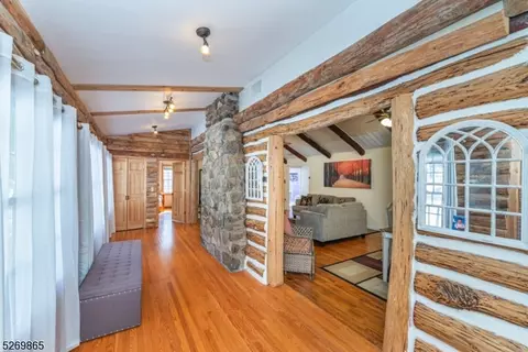 62 Algonquin Trl, Wayne, NJ 07470 photo 4