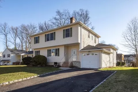 2092 Maple View Ct, Scotch Plains, NJ 07076