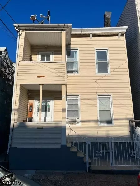 70 Butler St, Paterson, NJ 07524