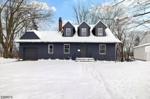 23 Maplewood Ave, Clifton, NJ 07013