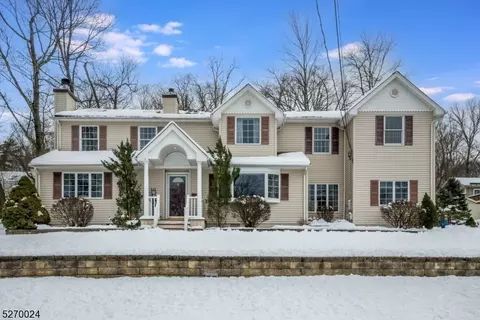 70 Summit Rd, Sparta, NJ 07871