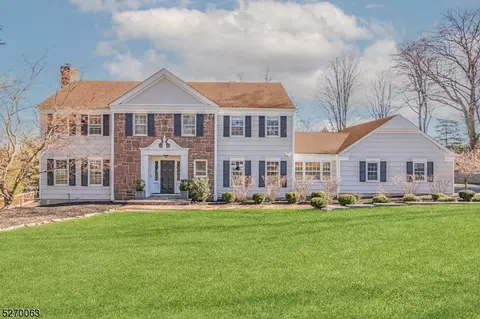 4 Ellyn Ct, Morristown, NJ 07960