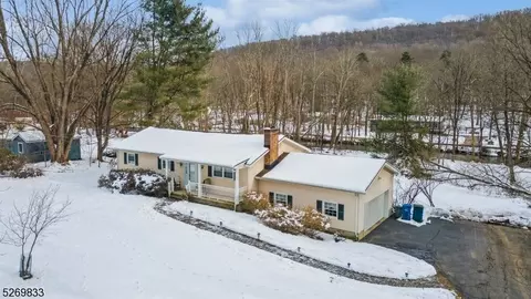 219 Butternut Rd, Califon, NJ 07830