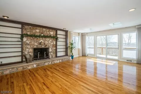 106 Cheyenne Way, Wayne, NJ 07470 photo 14
