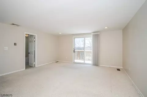106 Cheyenne Way, Wayne, NJ 07470 photo 17