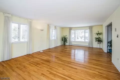106 Cheyenne Way, Wayne, NJ 07470 photo 6