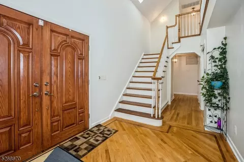106 Cheyenne Way, Wayne, NJ 07470 photo 3