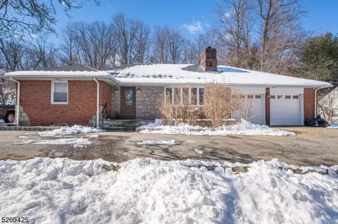 1421 Alps Rd, Wayne, NJ 07470