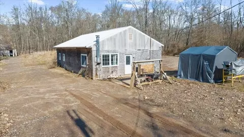 312 Old Croton Rd, Flemington, NJ 08822