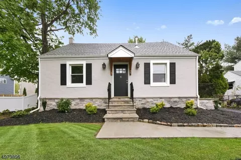 6 Kinney Pl, Pequannock Twp, NJ 07444