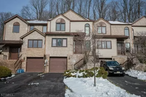24 Averell Dr, Morris Plains, NJ 07950