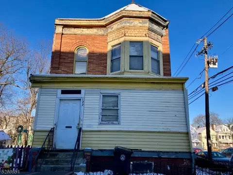 177 S 10th St, Newark, NJ 07107