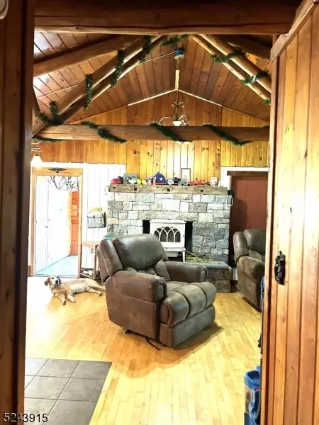50 Maple Ln, Blairstown, NJ 07825