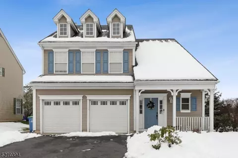 7 Strawberry Hill Rd, Somerville, NJ 08876