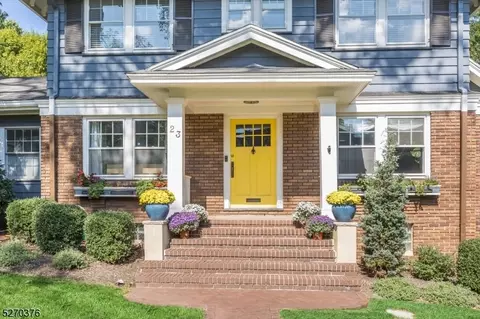 23 Windsor Pl, Montclair, NJ 07043 photo 2