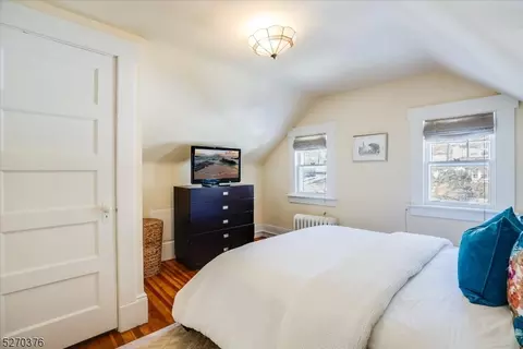 23 Windsor Pl, Montclair, NJ 07043 photo 26