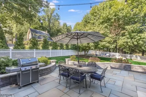 23 Windsor Pl, Montclair, NJ 07043 photo 34