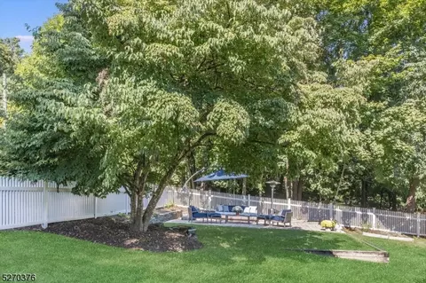 23 Windsor Pl, Montclair, NJ 07043 photo 35