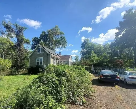 589 Jerome Ave, Franklin Twp, NJ 08873