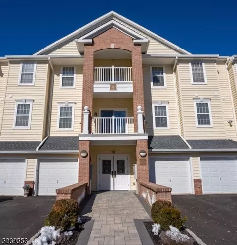 2102 Neville Ct #2102, Somerset, NJ 08873