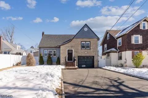 507 Locust St, Roselle, NJ 07203