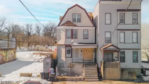 495 Bergen St, Newark, NJ 07108