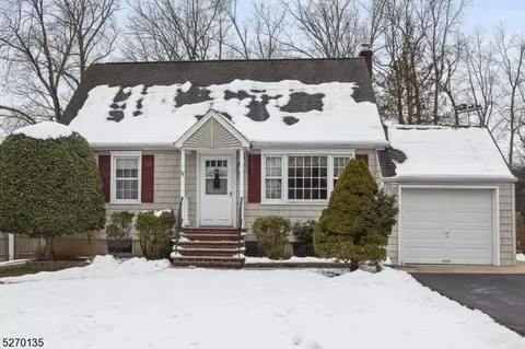 5 Frederick Pl, Hanover, NJ 07927