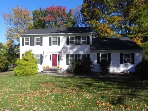 23 Prince Henry Dr, Randolph, NJ 07869
