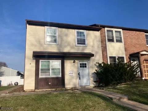 26 Lenape Trl, Washington, NJ 07882