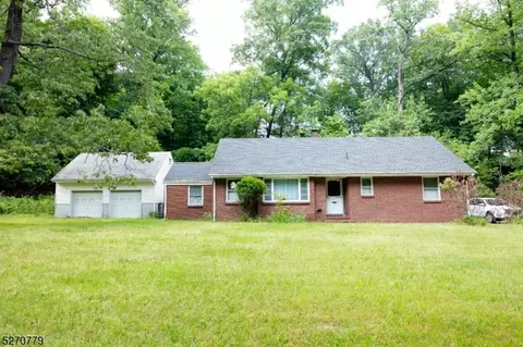 59 Circle Ave, Haledon, NJ 07508
