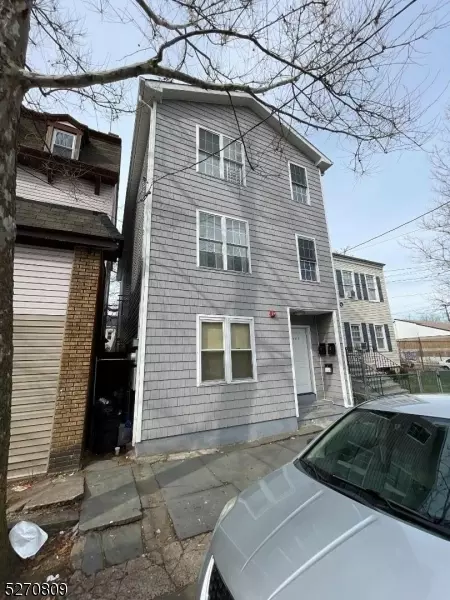 121 N Main St, Paterson, NJ 07522