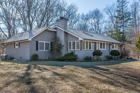 29 Legion Rd, Jefferson, NJ 07438