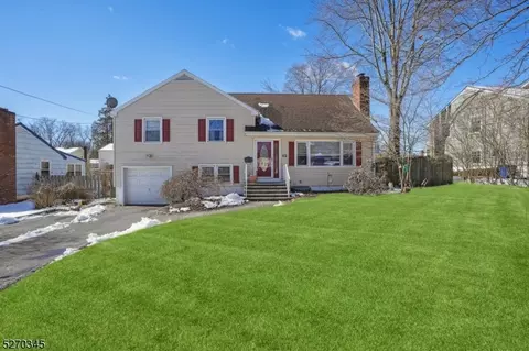 12 Audobon Rd, Livingston, NJ 07039