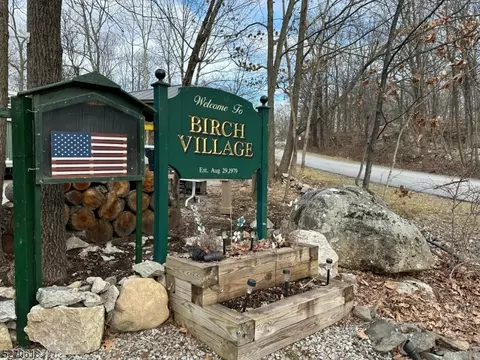 106 Birch Vlg Rd, Sussex, NJ 07461