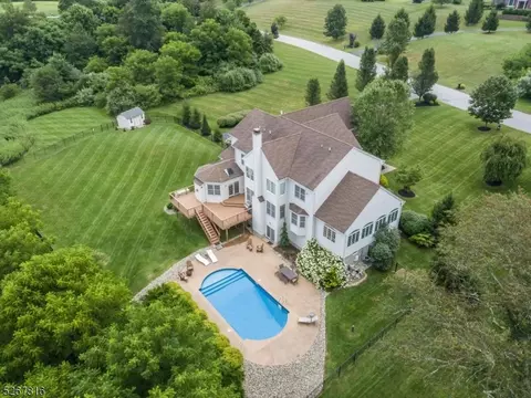 3 High Ridge Ln, Augusta, NJ 07822