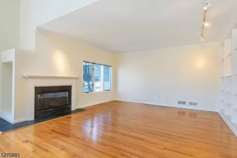 1 Fair Ridge Ct, Wayne, NJ 07470 photo 13