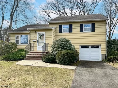 53 Pleasantview Ave, New Providence, NJ 07974
