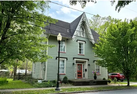 224 Water St, Belvidere, NJ 07823