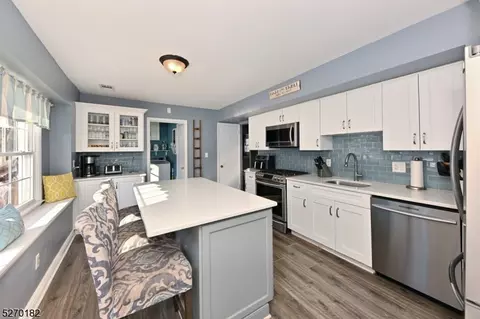 67 Brighton Ter, Wayne, NJ 07470 photo 5
