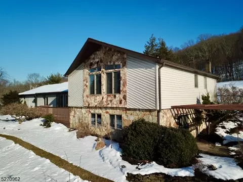 188 Statesville Quarry Rd, Lafayette, NJ 07848