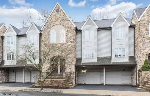 3 Starling Way, Berkeley Heights, NJ 07922