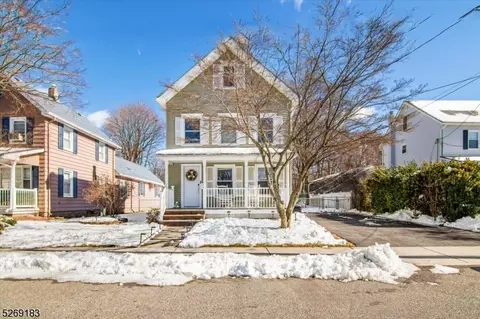 20 Laura Ave, Wanaque, NJ 07465