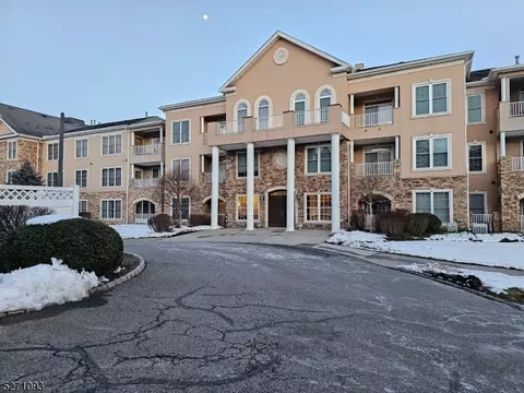 509 Cleveland Ln #509, Rockaway, NJ 07866
