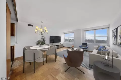 926 Bloomfield Ave #8B, Glen Ridge, NJ 07028